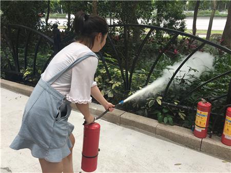 深圳噴繪360公司消防演習(xí)