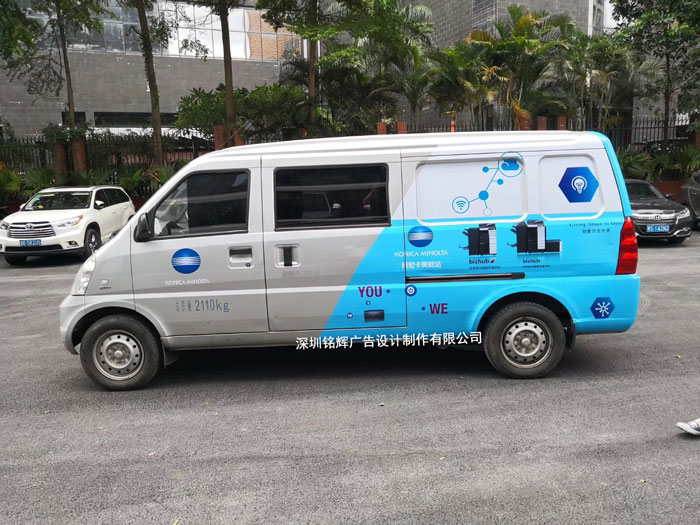我想在面包車制作車身廣告,廣告效應(yīng)可行嗎？
