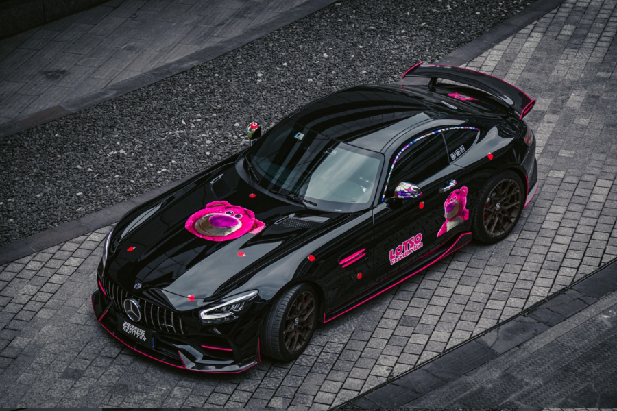車貼的魅力：如何讓你的車輛成為街頭焦點(diǎn)