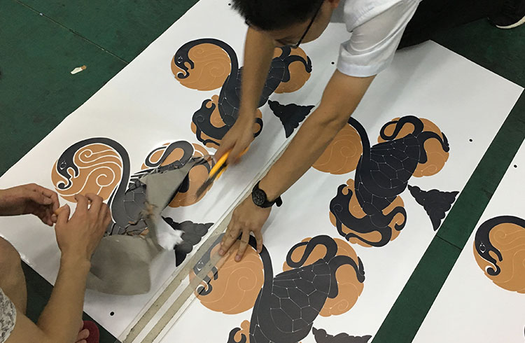 私家車(chē)身廣告噴繪制作